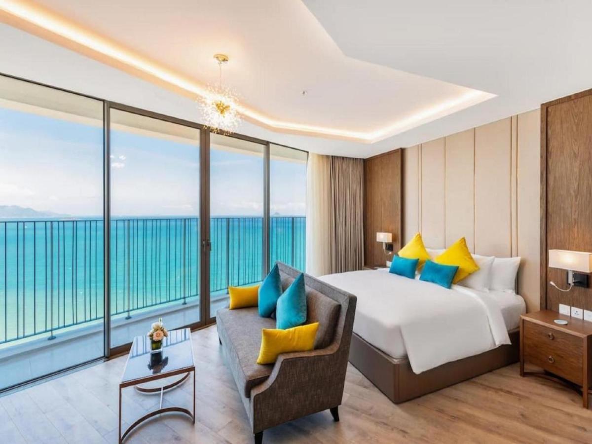 Panorama Lyn Beachfront Apartment Nha Trang Esterno foto