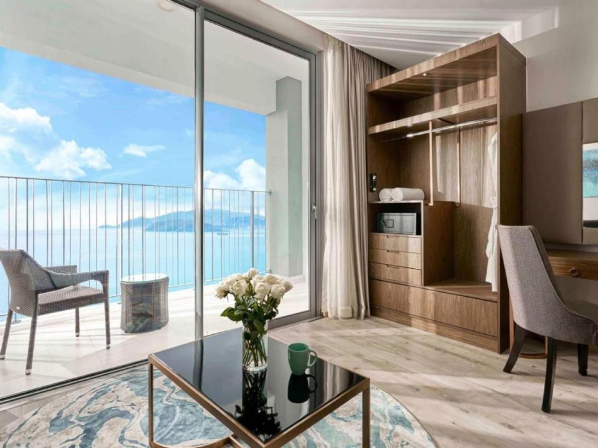 Panorama Lyn Beachfront Apartment Nha Trang Esterno foto