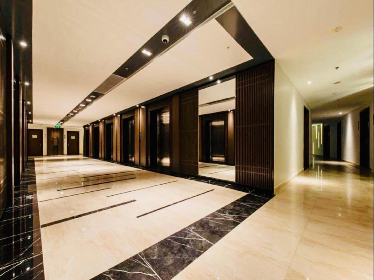 Panorama Lyn Beachfront Apartment Nha Trang Esterno foto